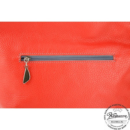 Женская кожаная сумка-рюкзак "Валентино" (красная)