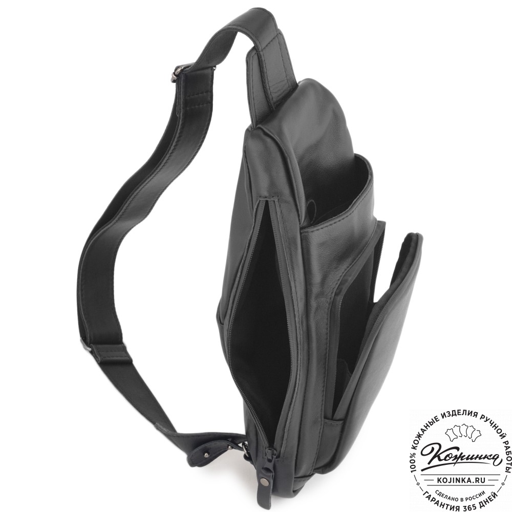 Кожаная сумка на грудь "Вульф" (черная) 