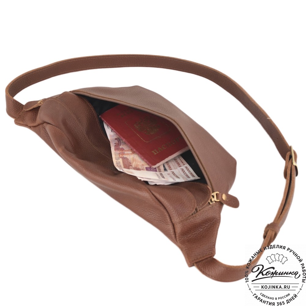 Кожаная сумка на пояс "Камиль" (фактура коричневый)