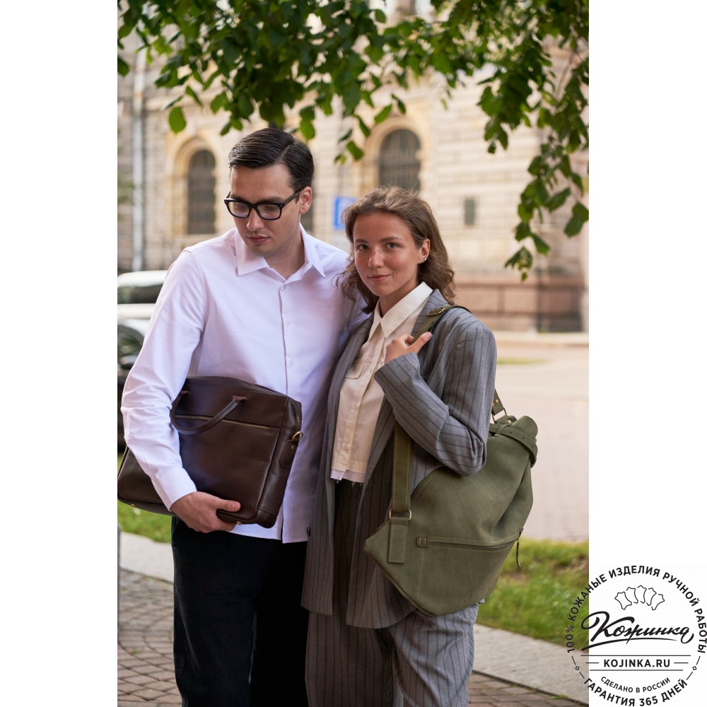 Кожаный рюкзак "Селена" (олива)