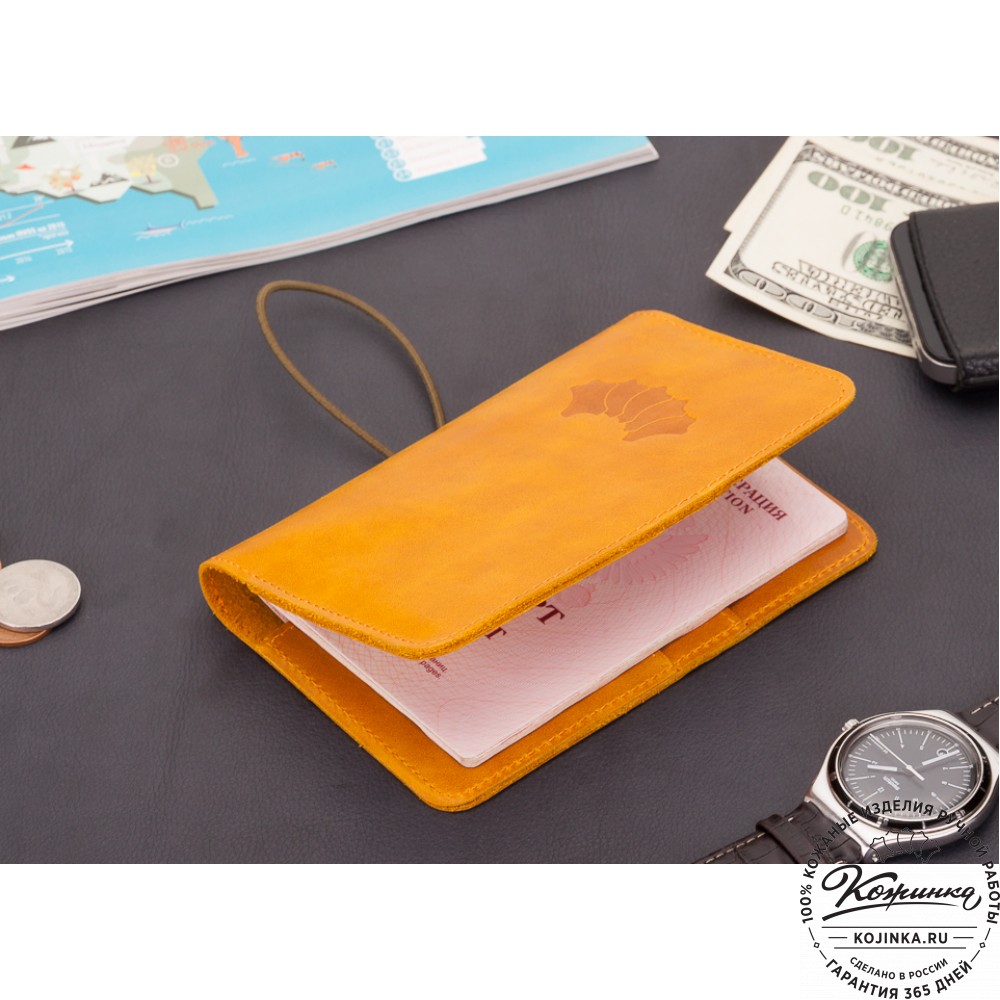 Кожаная обложка на паспорт Прага (желтая)